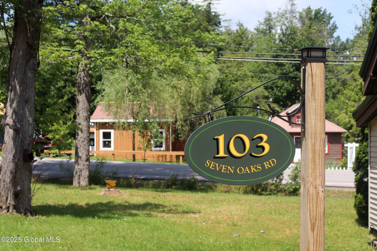103 Seven Oaks Road - Photo 1