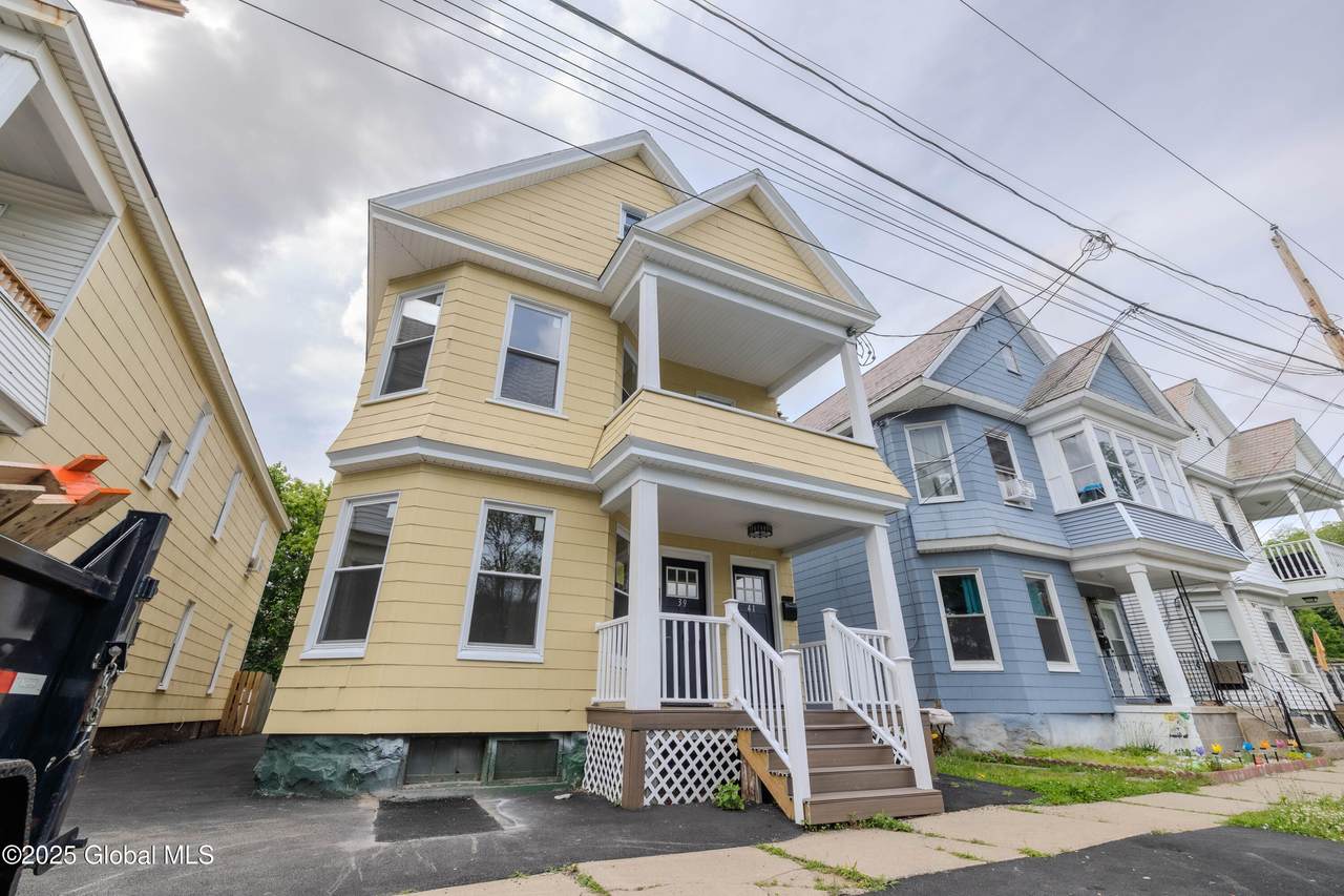 39 Fehr Avenue - Photo 1
