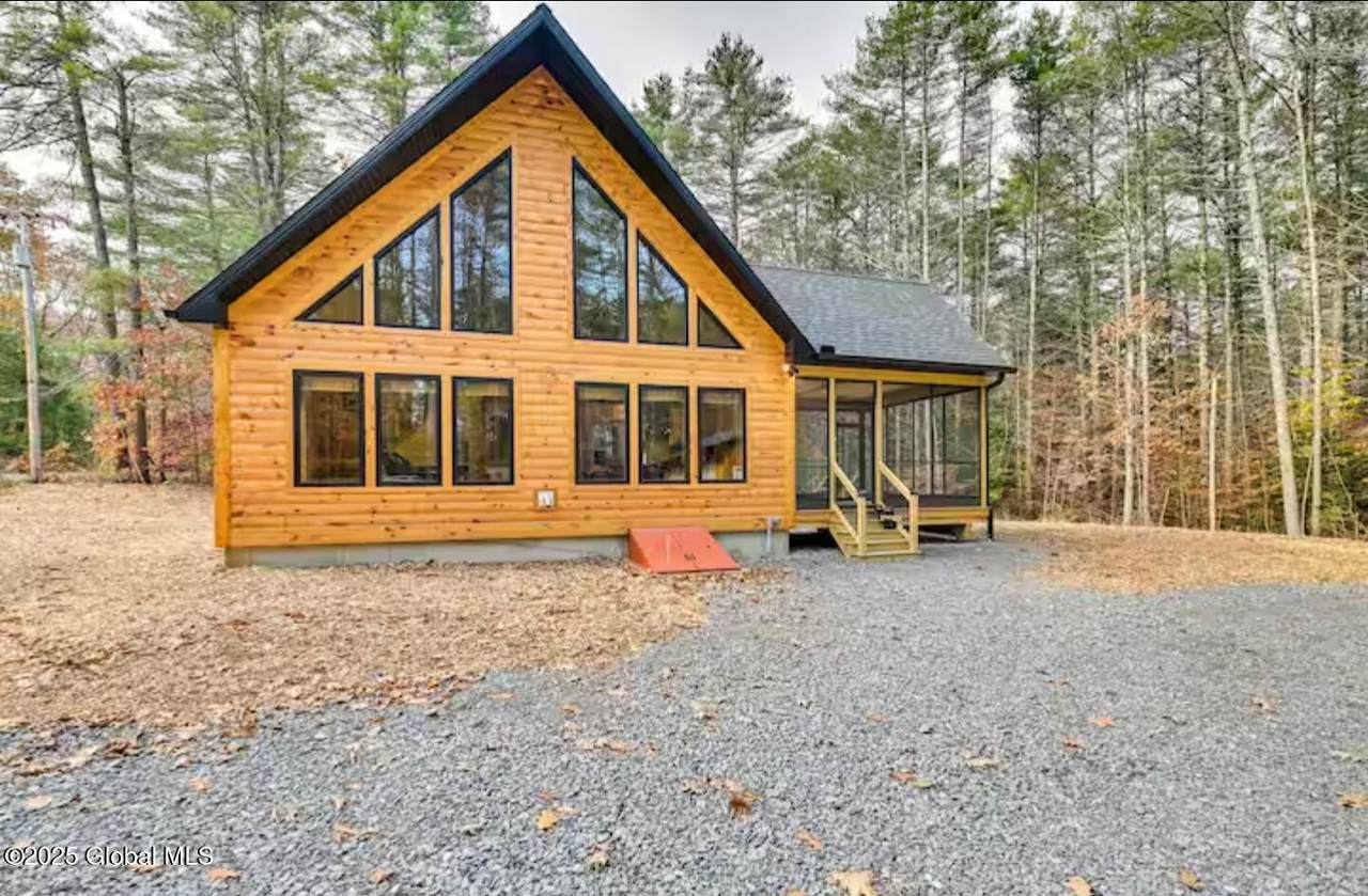 211 Woods Hollow Road - Photo 1