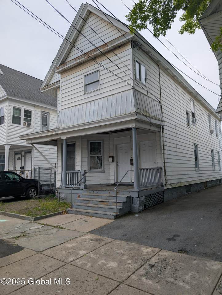 824 Lincoln Avenue - Photo 1