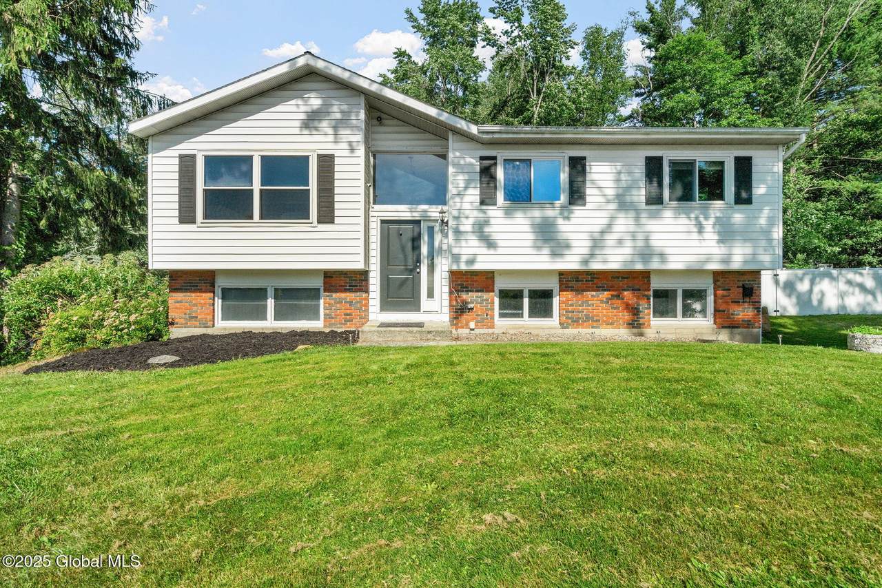 1 Tamarack Lane - Photo 1