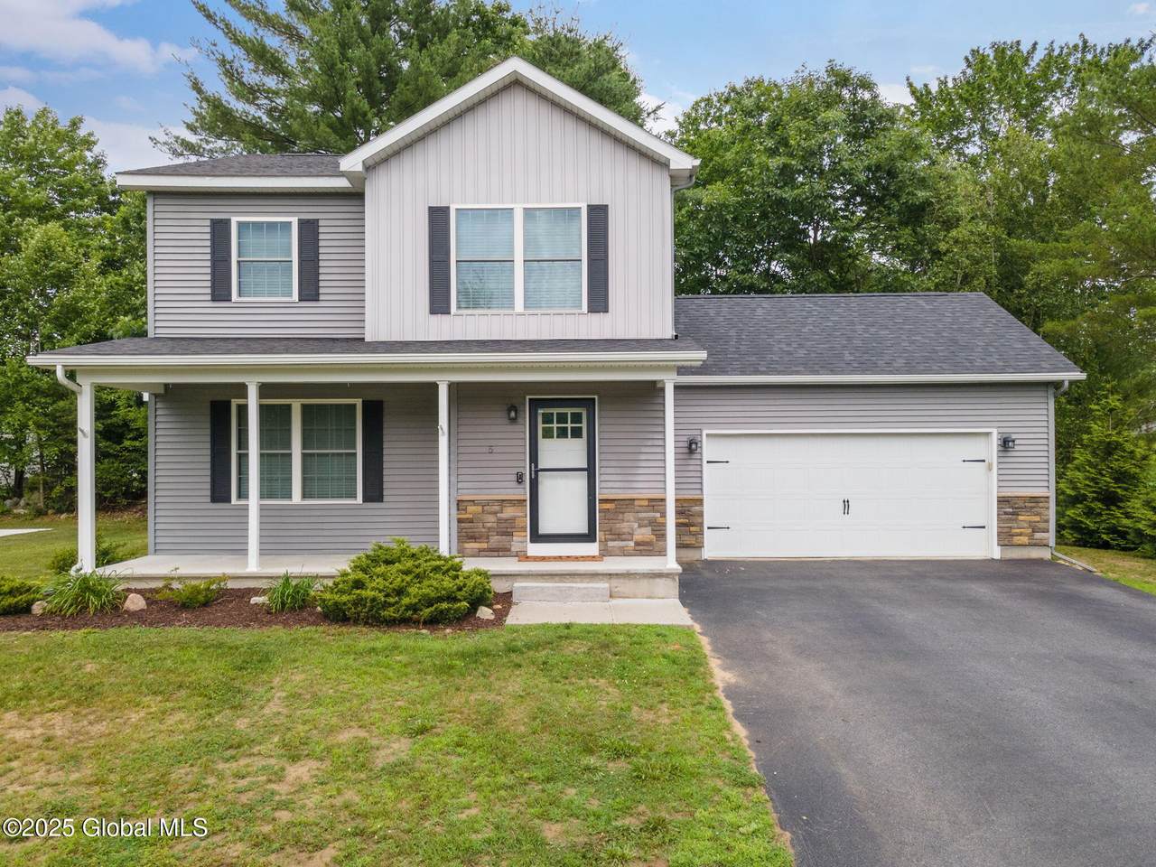 5 Heather Lane - Photo 1