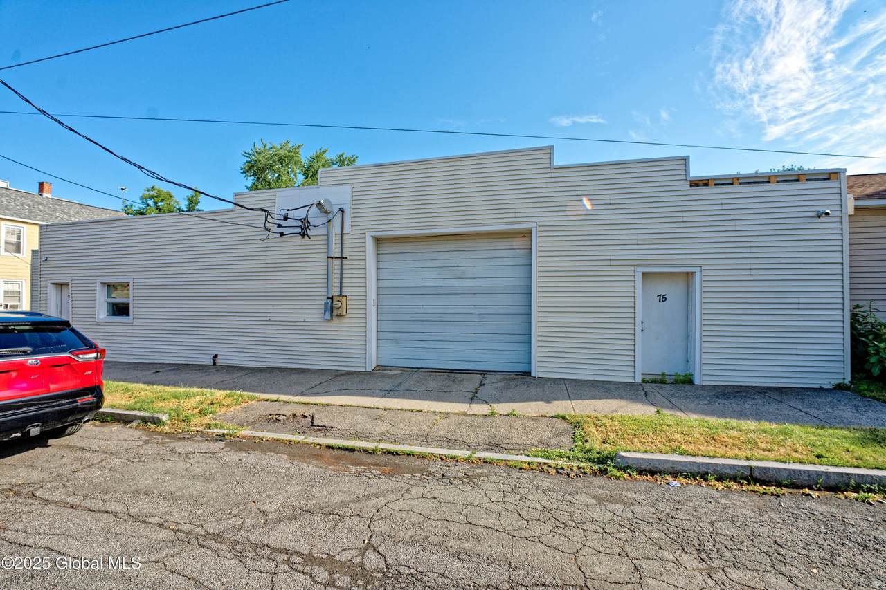 75 Jackson Avenue - Photo 1