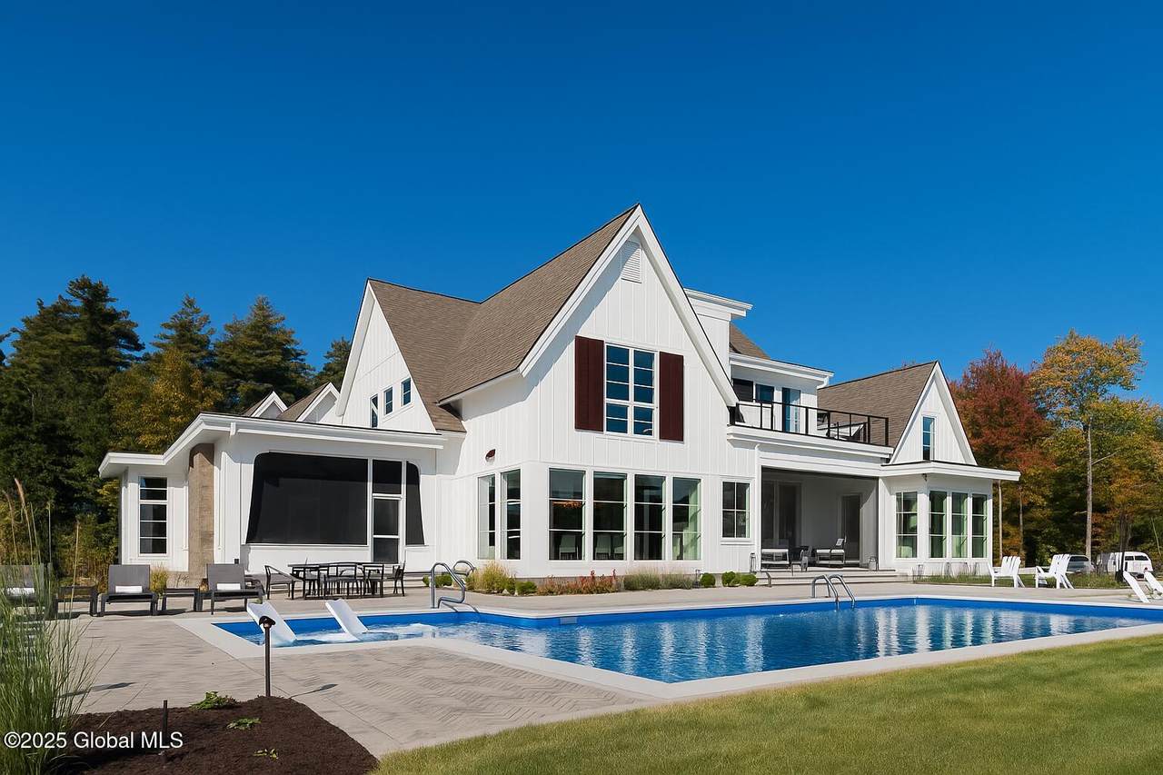 4 Saratoga Farm Road Road - Photo 1