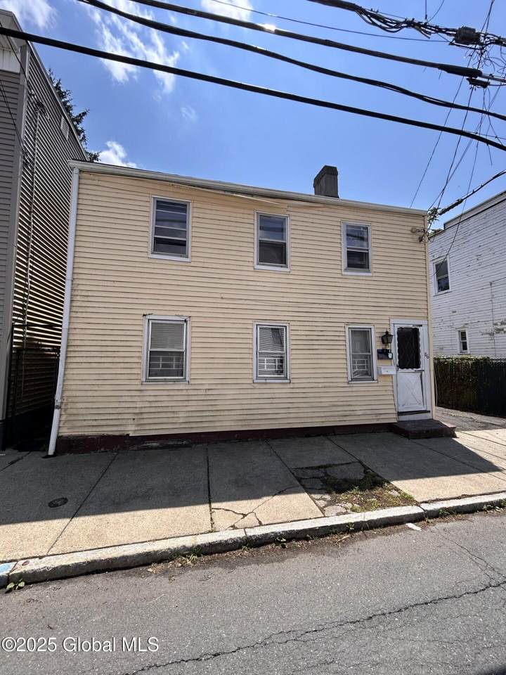 86 Ida Street - Photo 1