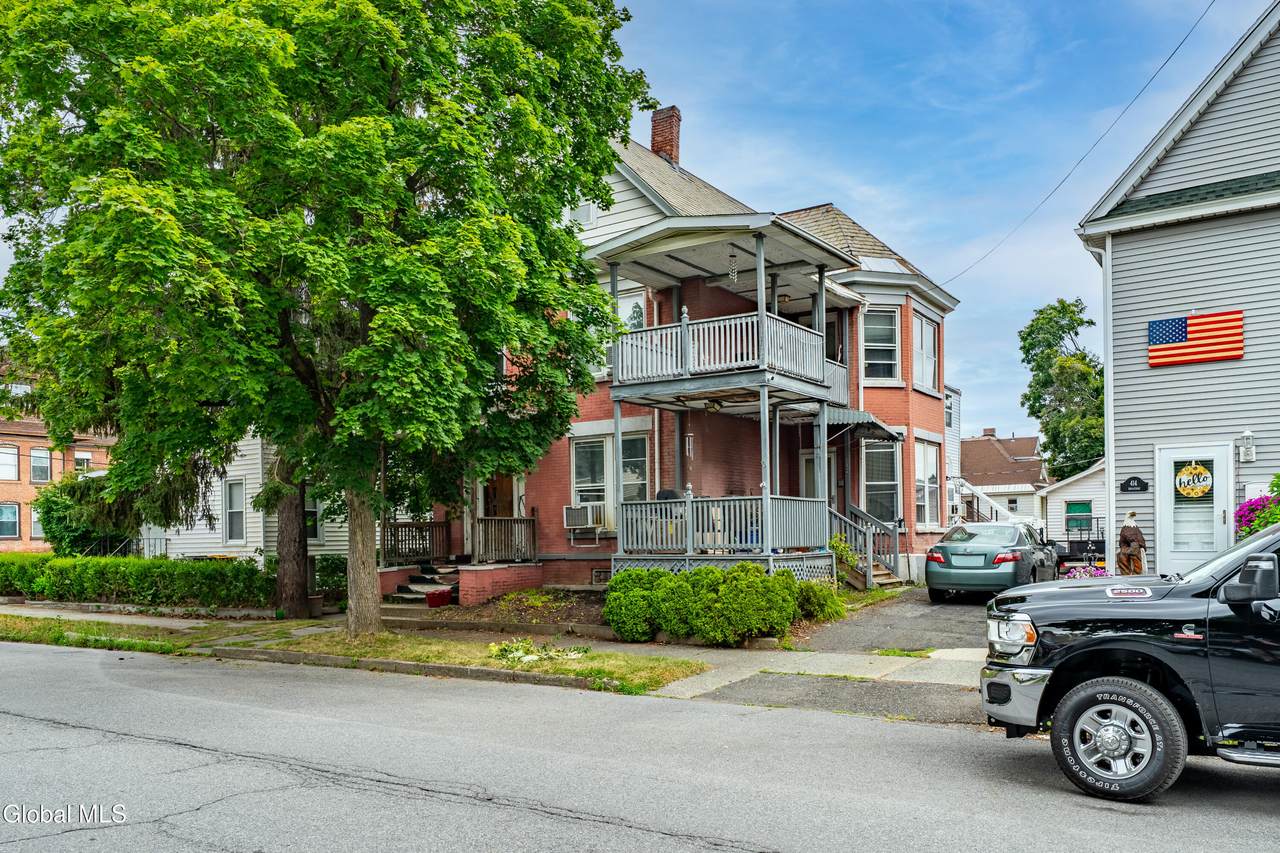 418 Broadway - Photo 1