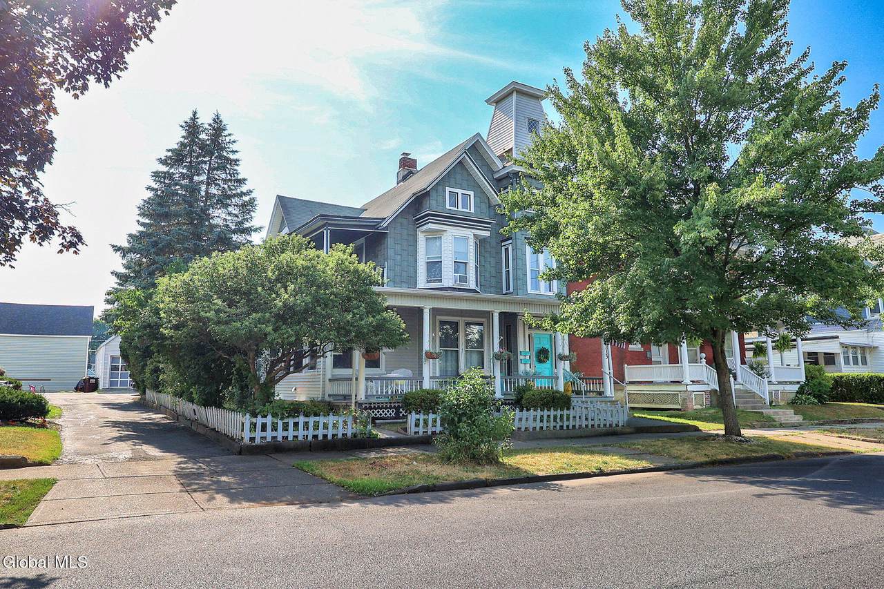 113 2nd Avenue - Photo 1