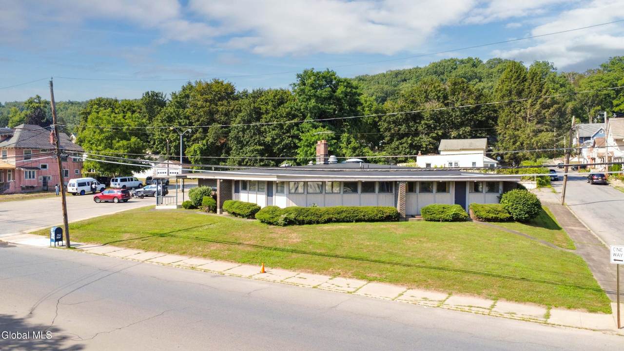191 Guy Park Avenue - Photo 1