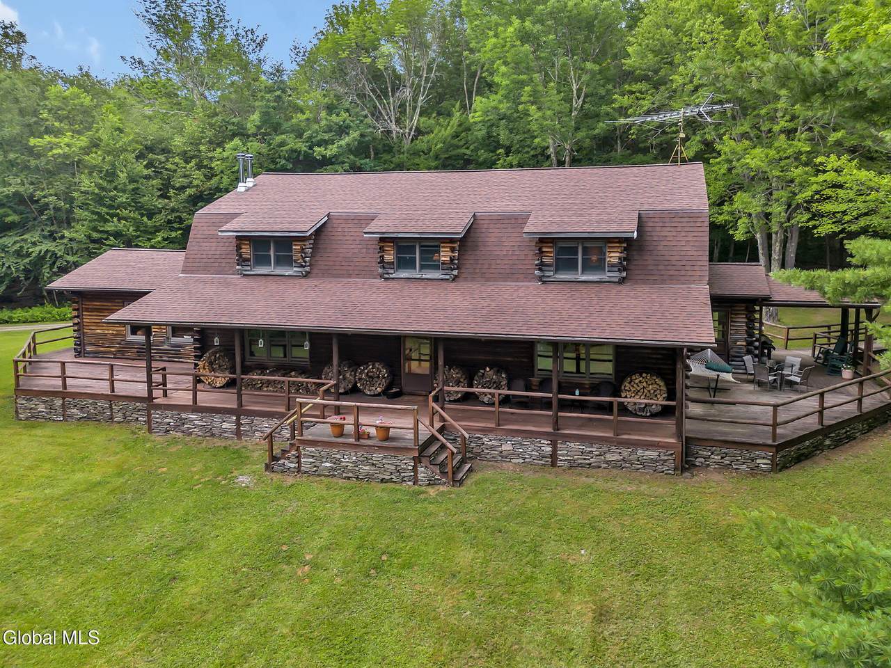 493-495 Odell Lake Road - Photo 1