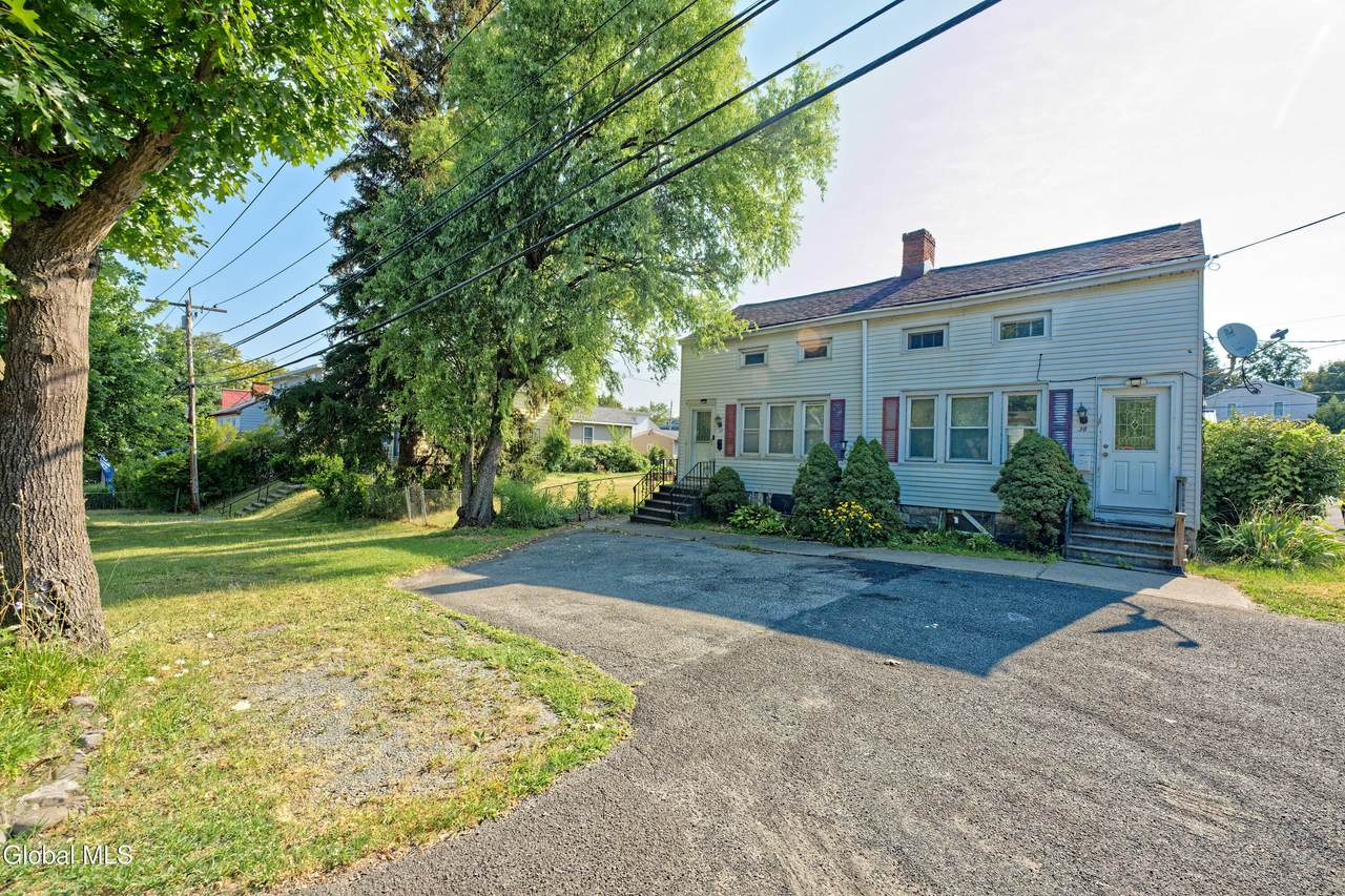 28-30 Vandenburgh Avenue - Photo 1
