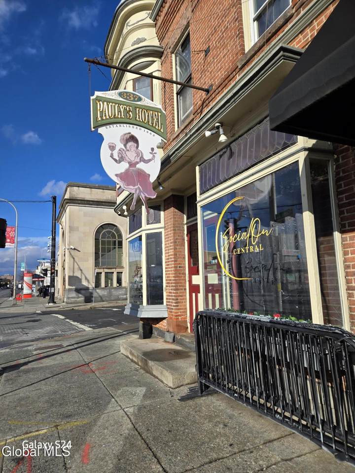 337 Central Avenue - Photo 1