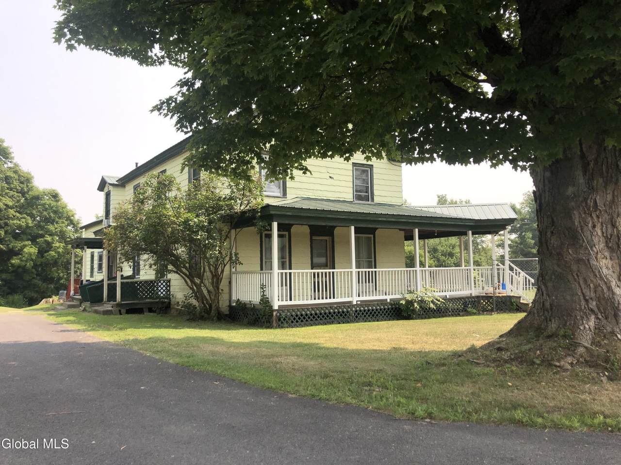 2634 Center Road - Photo 1