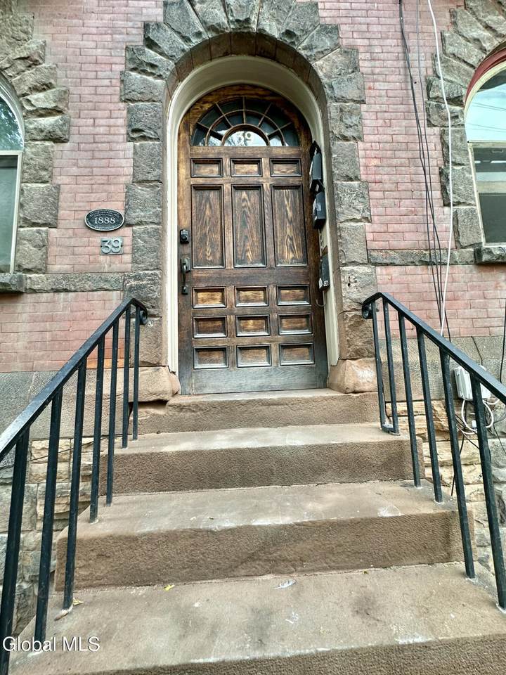 39 Lake Avenue - Photo 1