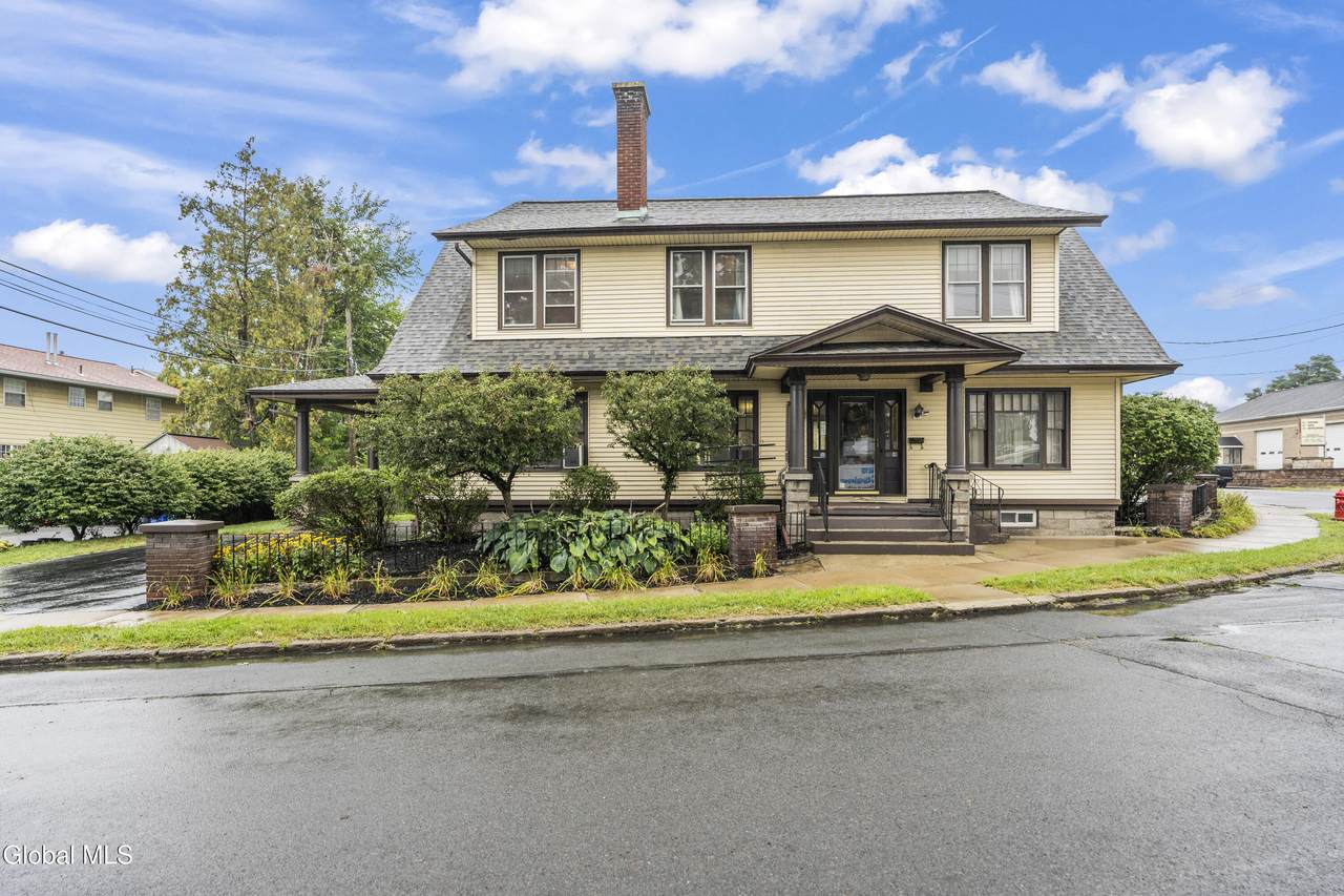 1145 Catalyn Street - Photo 1