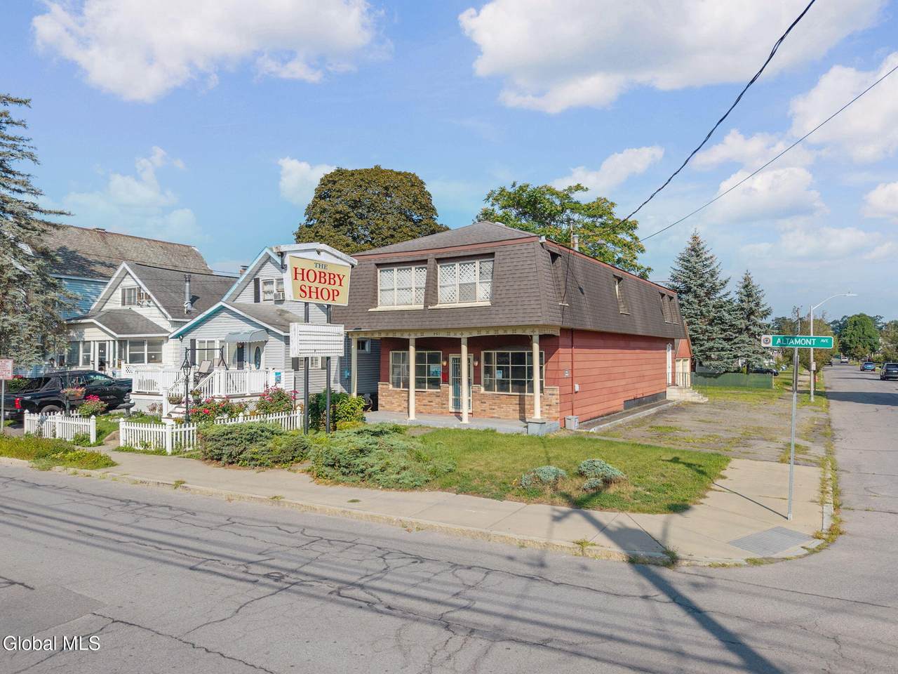 351 Altamont Avenue - Photo 1