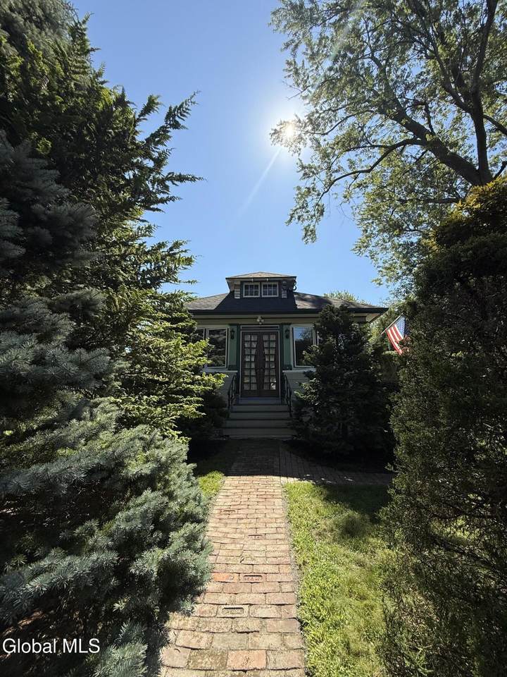 49 Onderdonk Avenue - Photo 1
