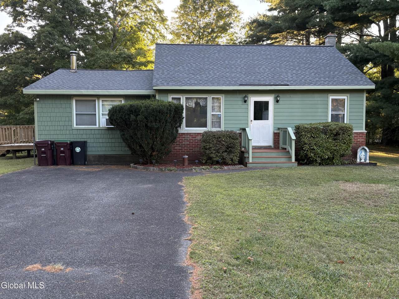 12 Victor Road - Photo 1