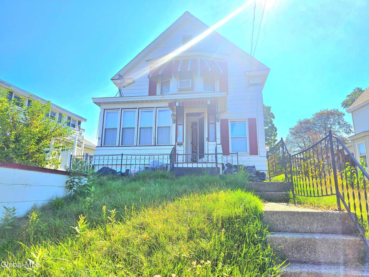 2734 Broadway - Photo 1