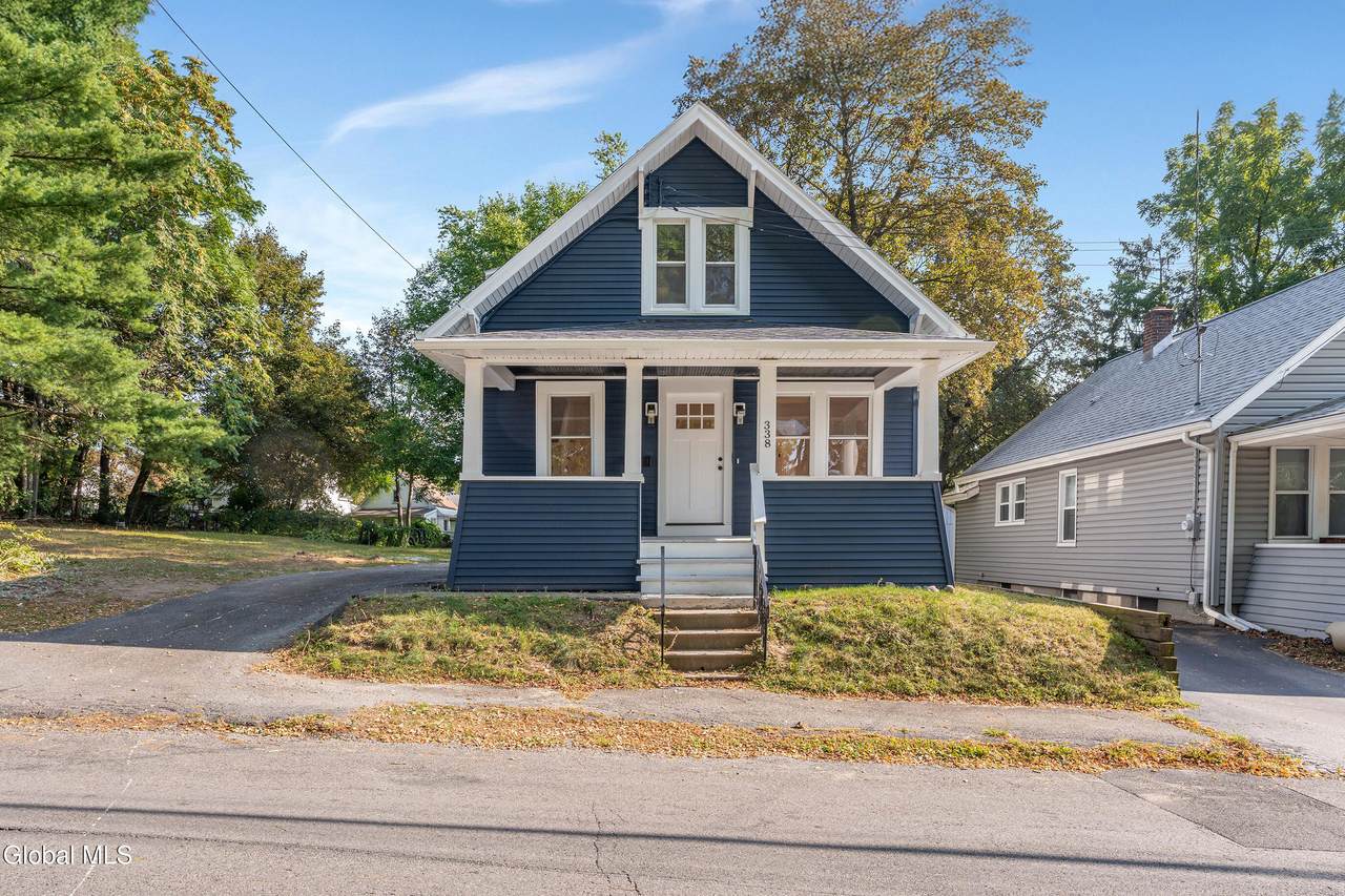 338 Abbottsford Road - Photo 1