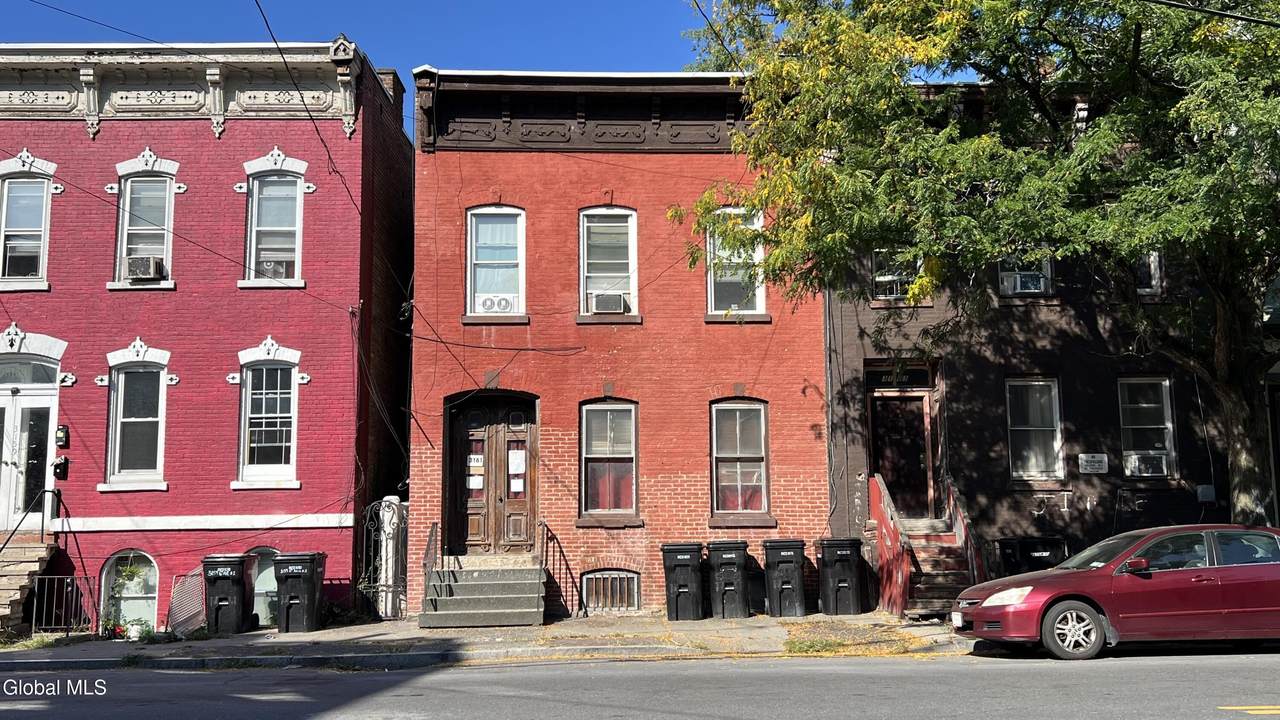 3161 6th Avenue - Photo 1