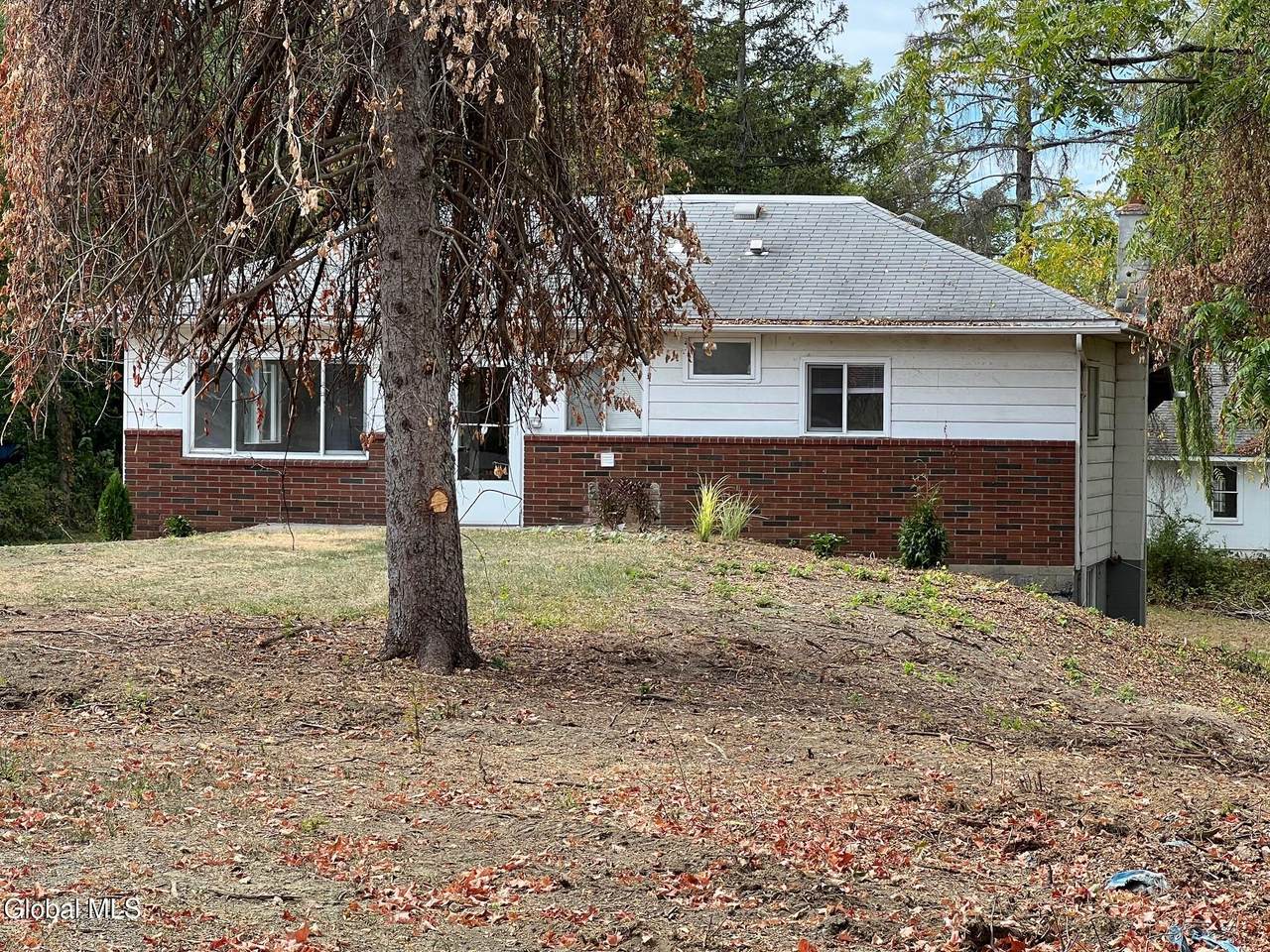 92B Columbia Turnpike - Photo 1