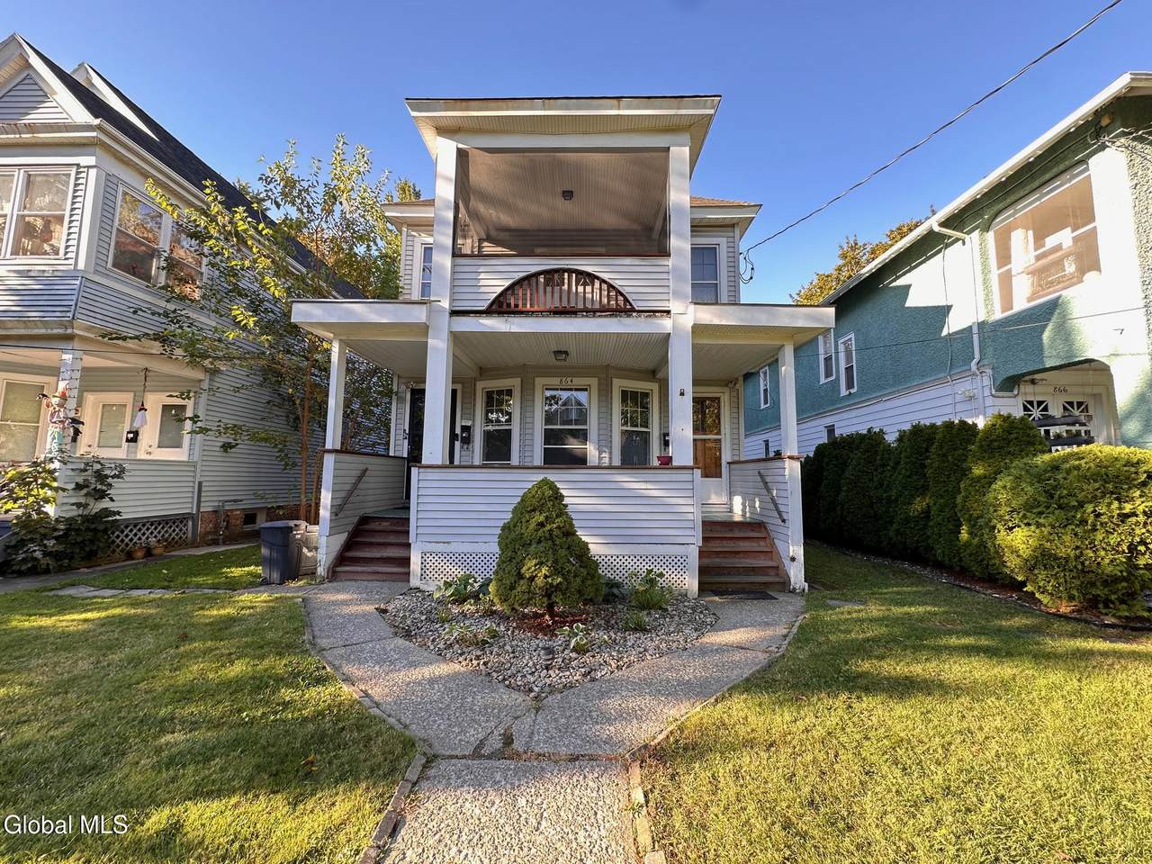 864 Myrtle Avenue - Photo 1