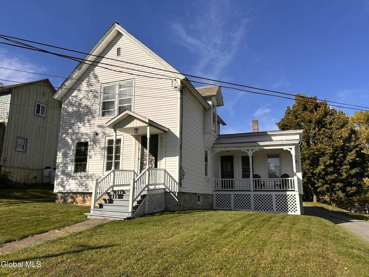 6 Wayne Avenue - Photo 1