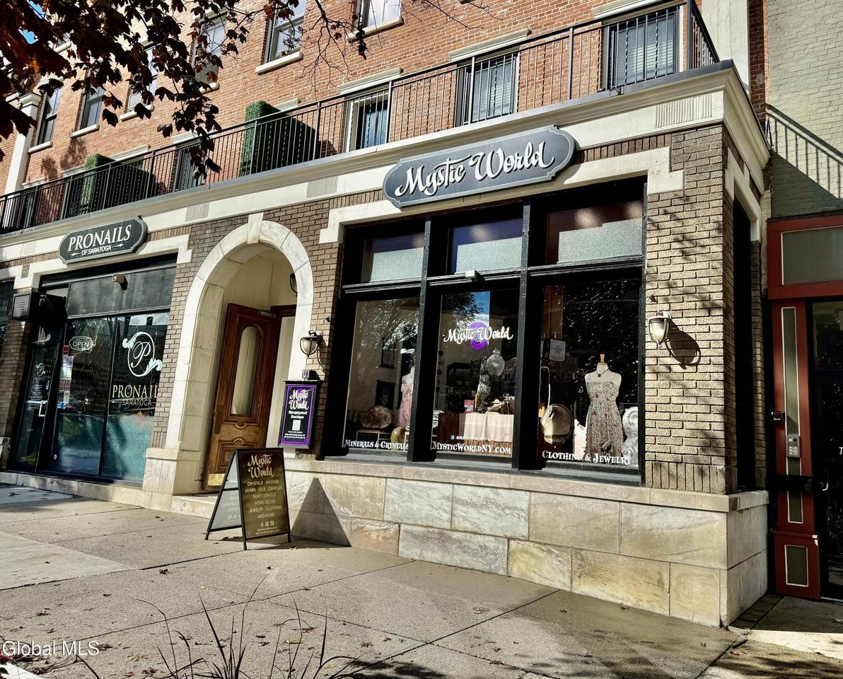 423 Broadway - Photo 1