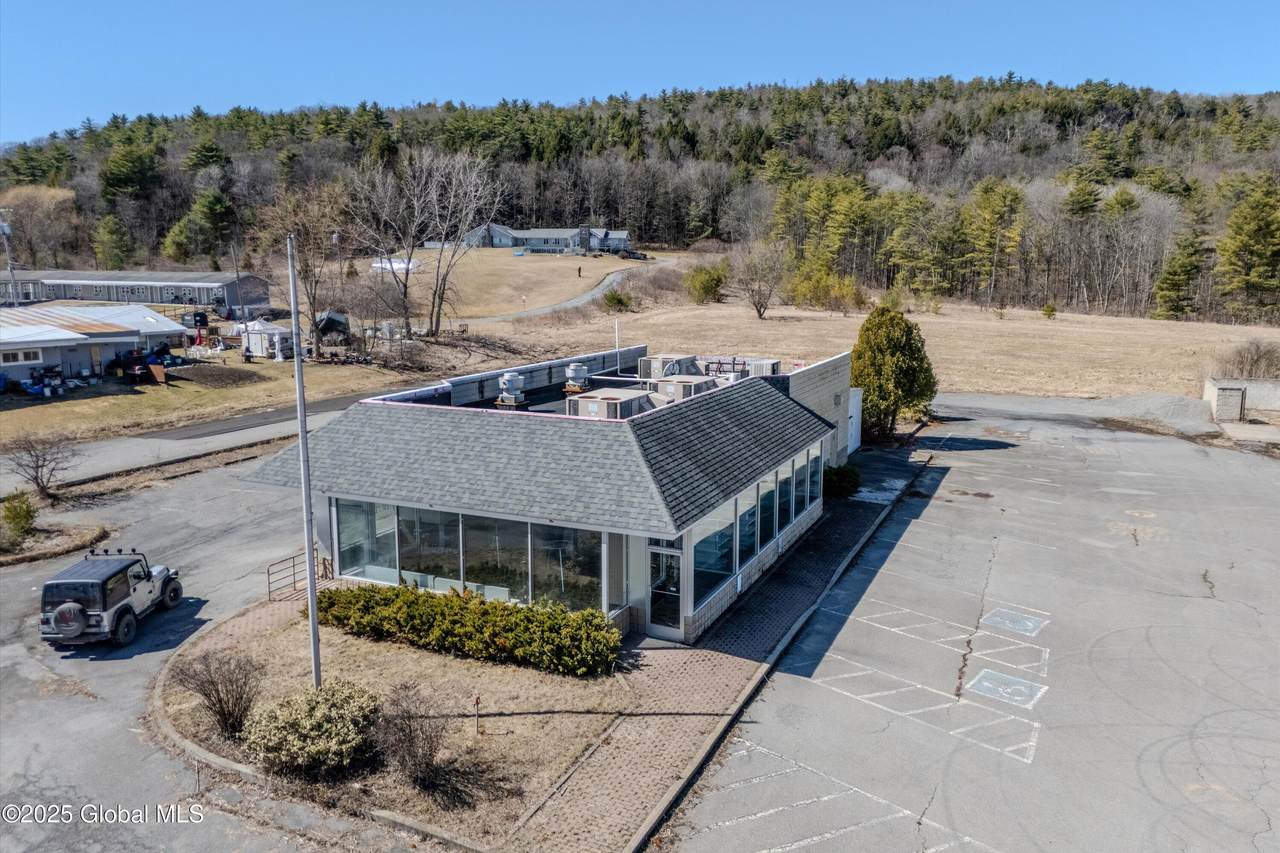 270 Broadway - Photo 1