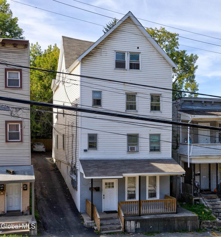 578 Crane Street - Photo 1