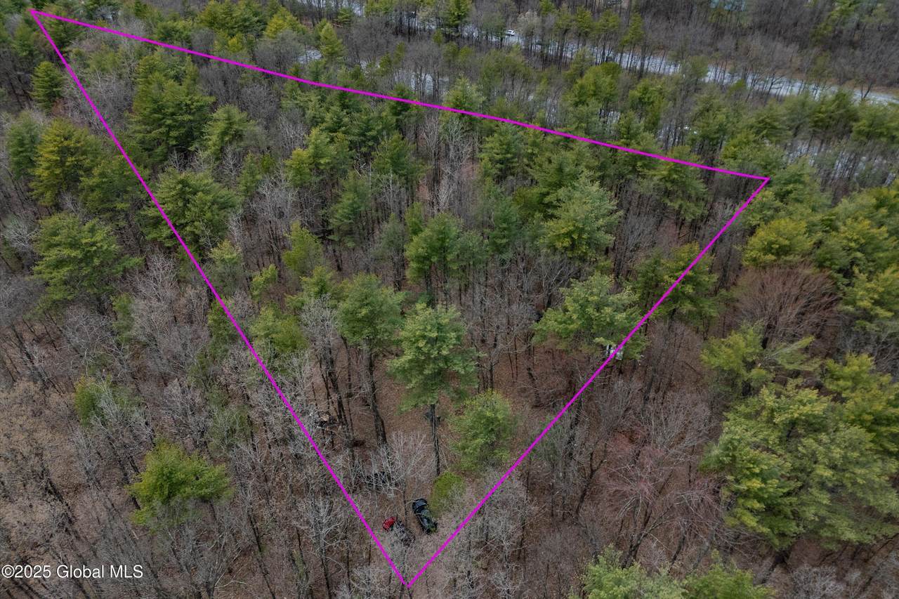 112 Redmond Road - Photo 1