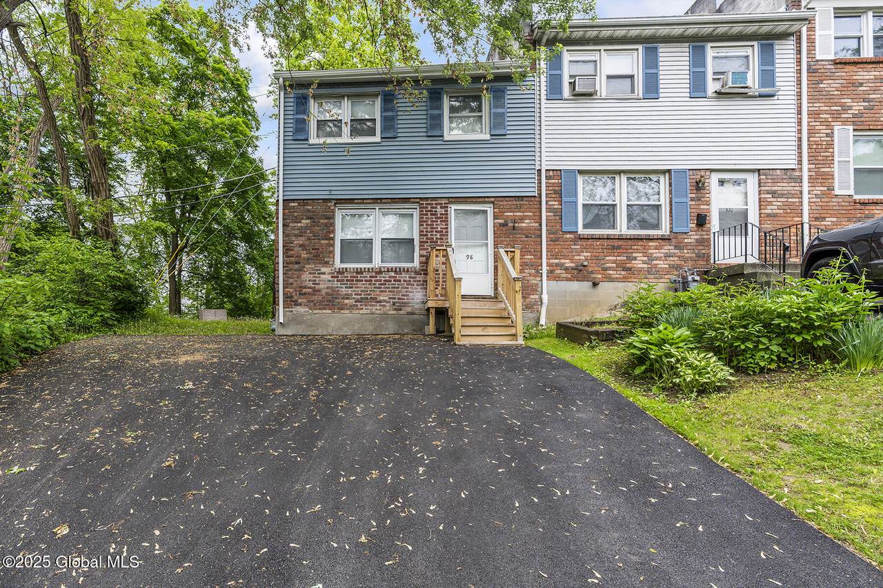 98 Mount Hope Drive - Photo 1