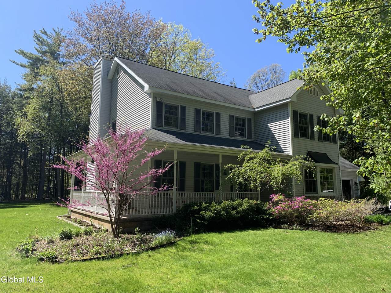 8 Amanda Court - Photo 1