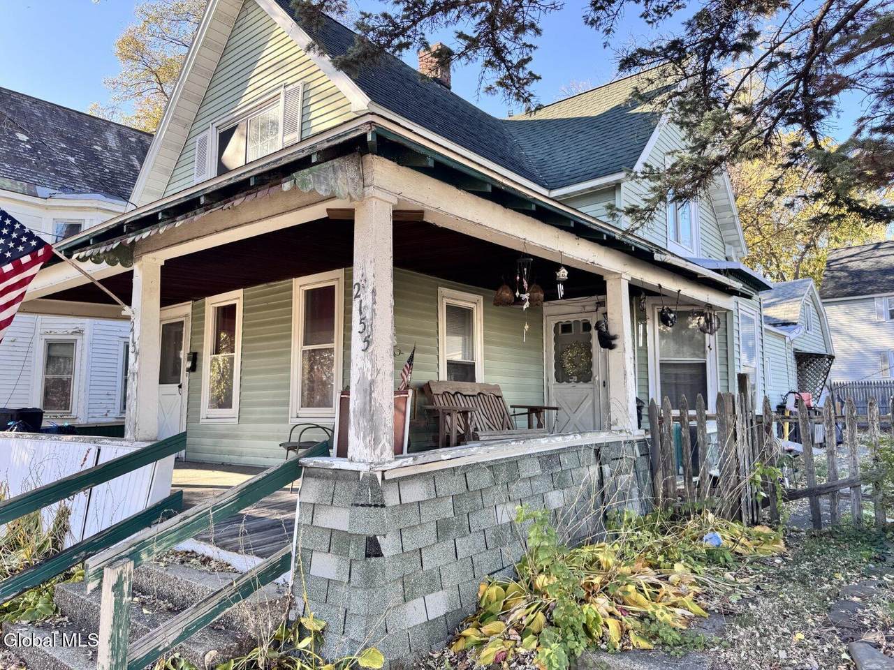 2155 Guilderland Avenue - Photo 1