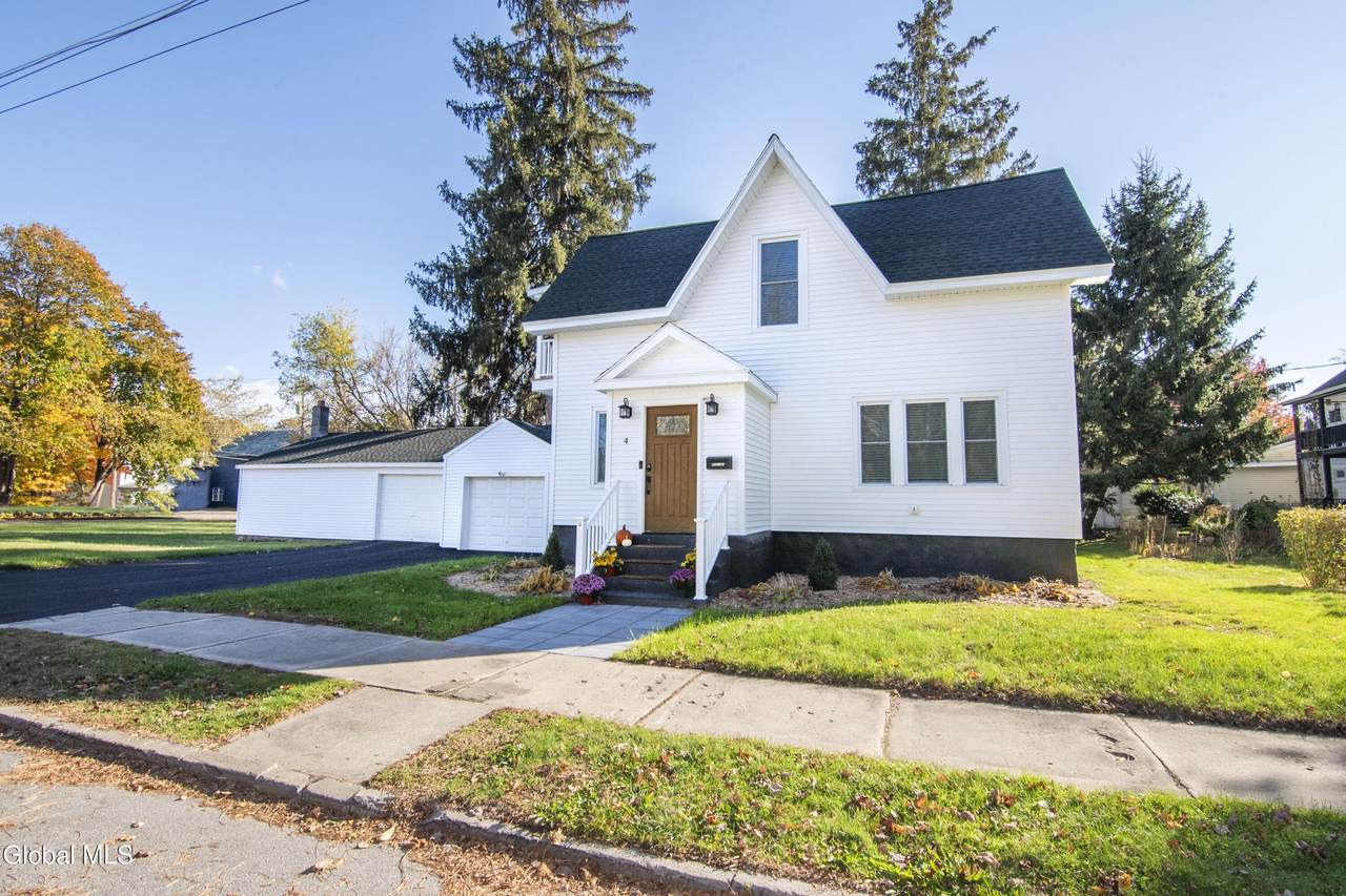 4 Van Buren Street - Photo 1