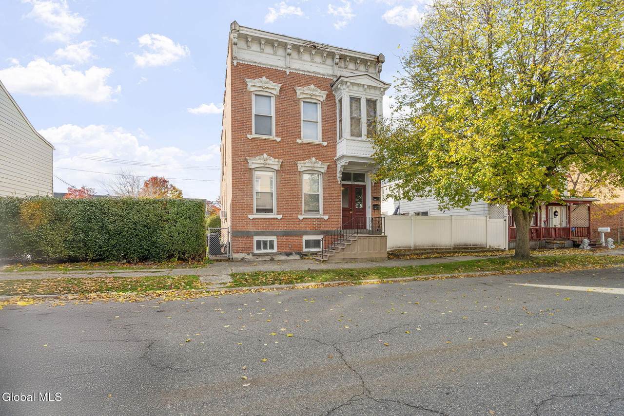 2325 4th Avenue - Photo 1