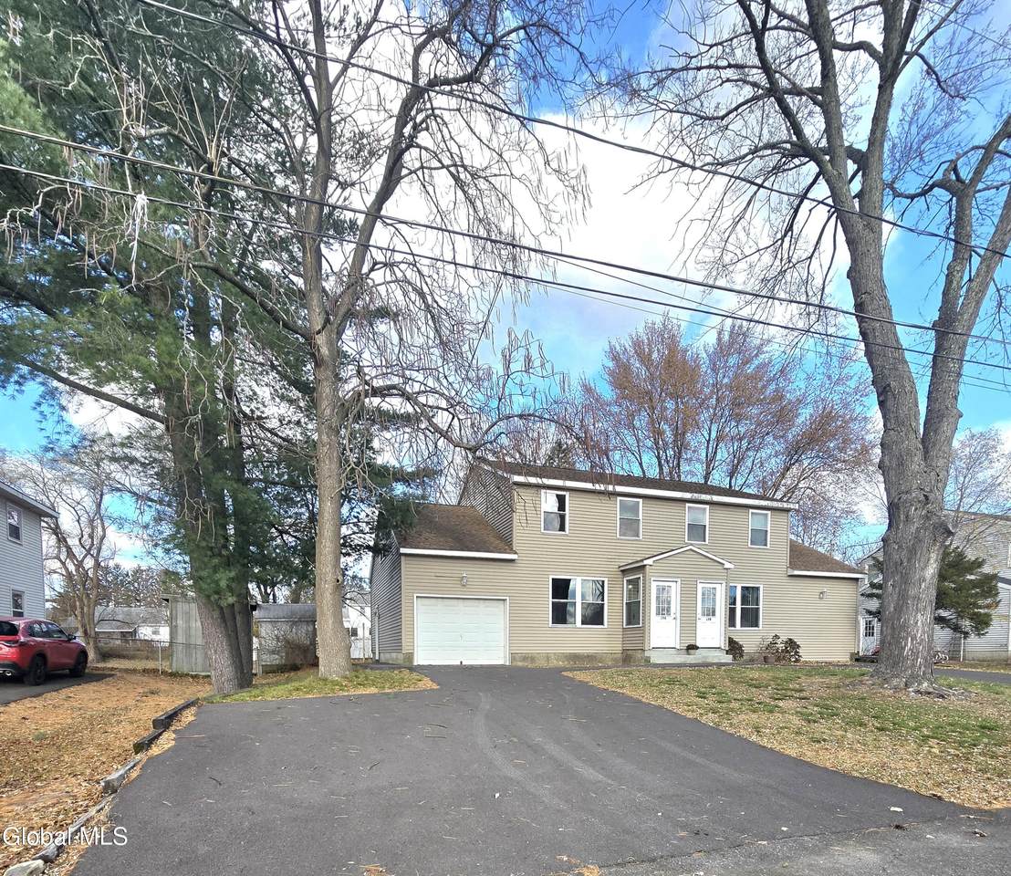 19 Commodore Street - Photo 1