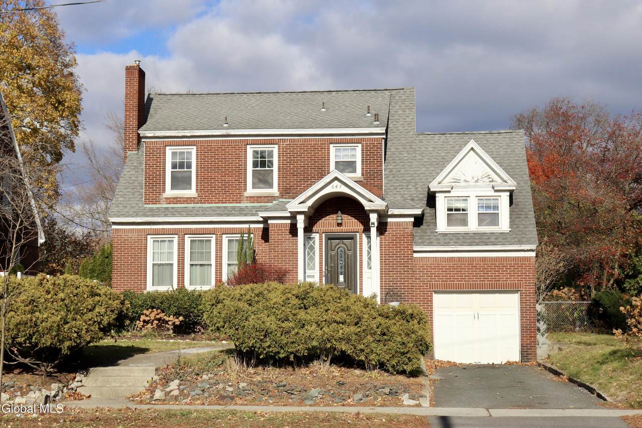 647 New Scotland Avenue - Photo 1