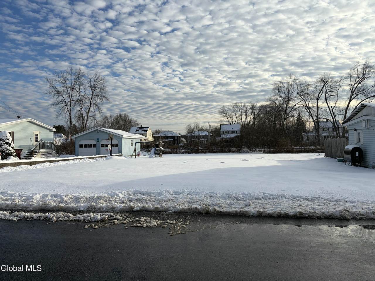 20 Elizabeth Street - Photo 1