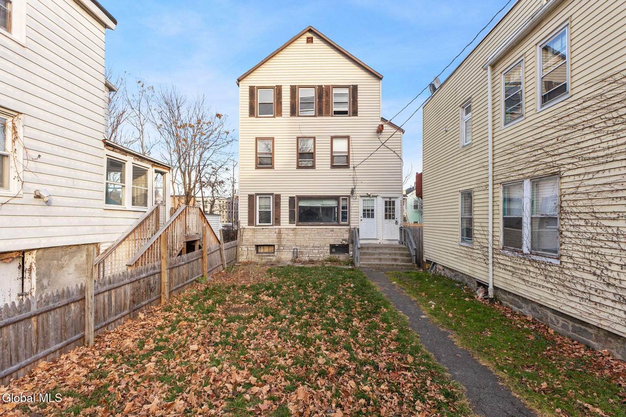 4 Congress Street - Photo 1