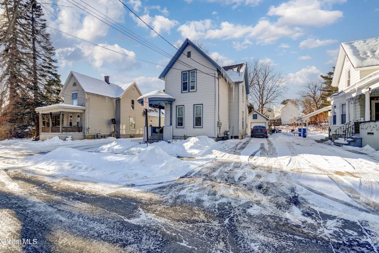 21 Willow Street - Photo 1