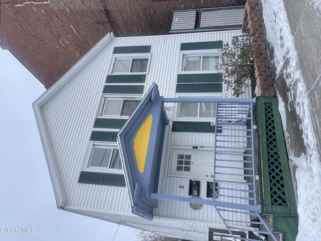 2 Broadway - Photo 1