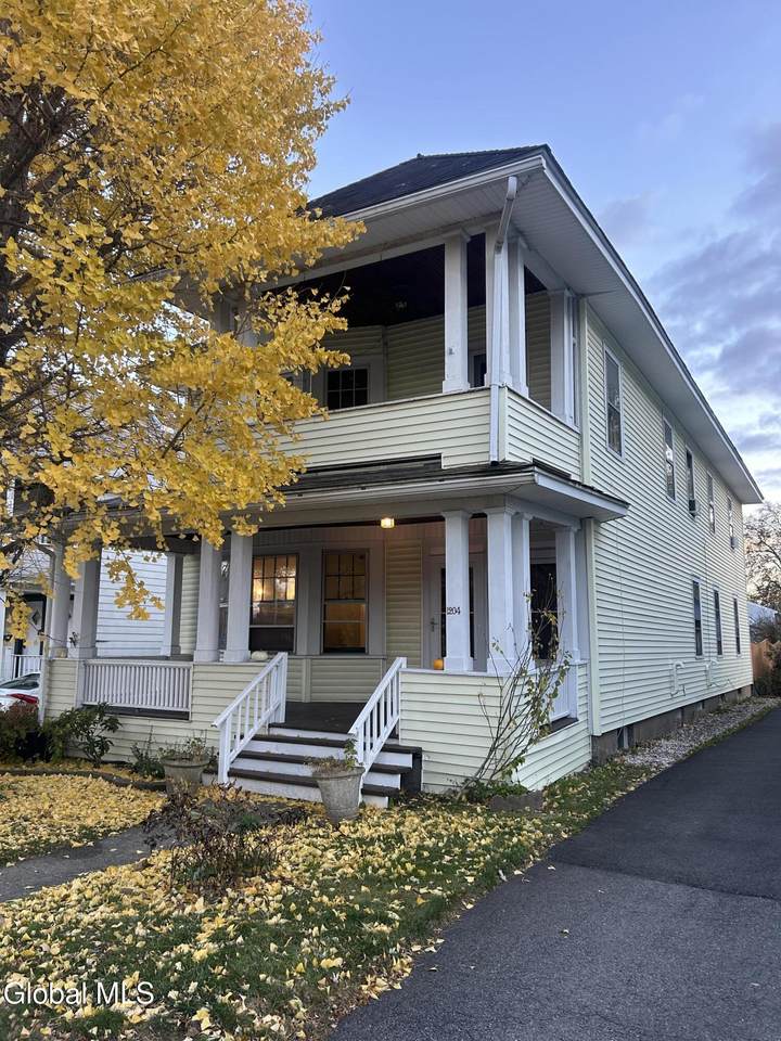 1204 19th Street - Photo 1