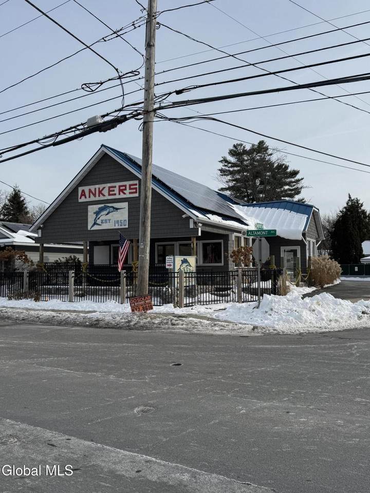 420 Altamont Avenue - Photo 1