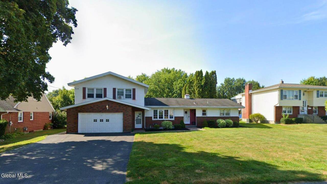 113 Russell Road - Photo 1