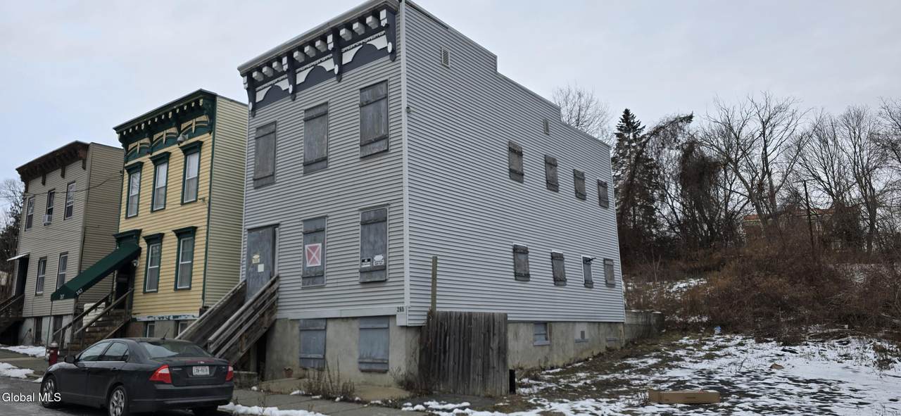 265 Elk Street - Photo 1