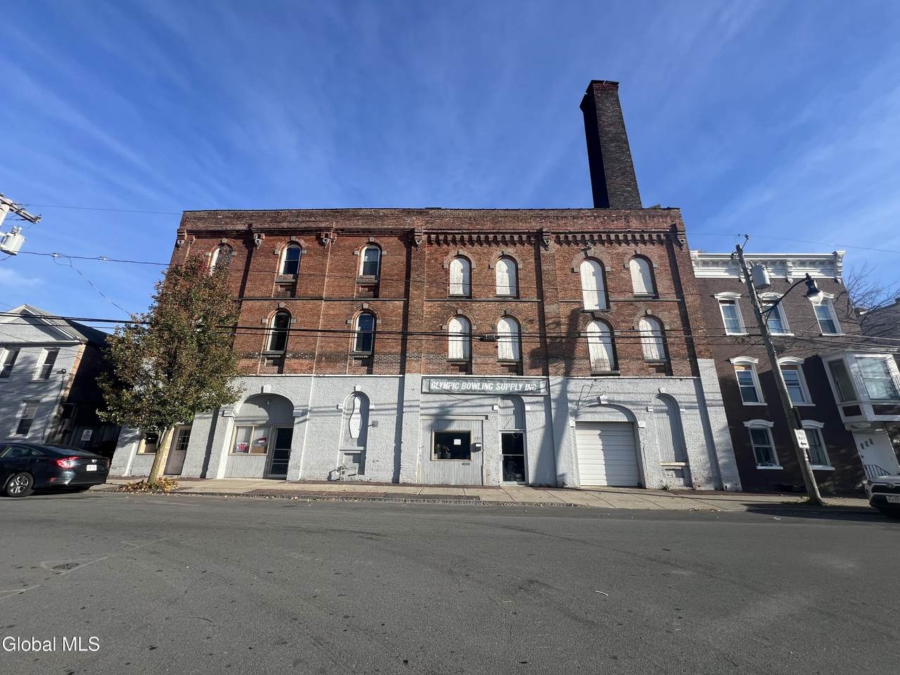 474-484 4th Street - Photo 1