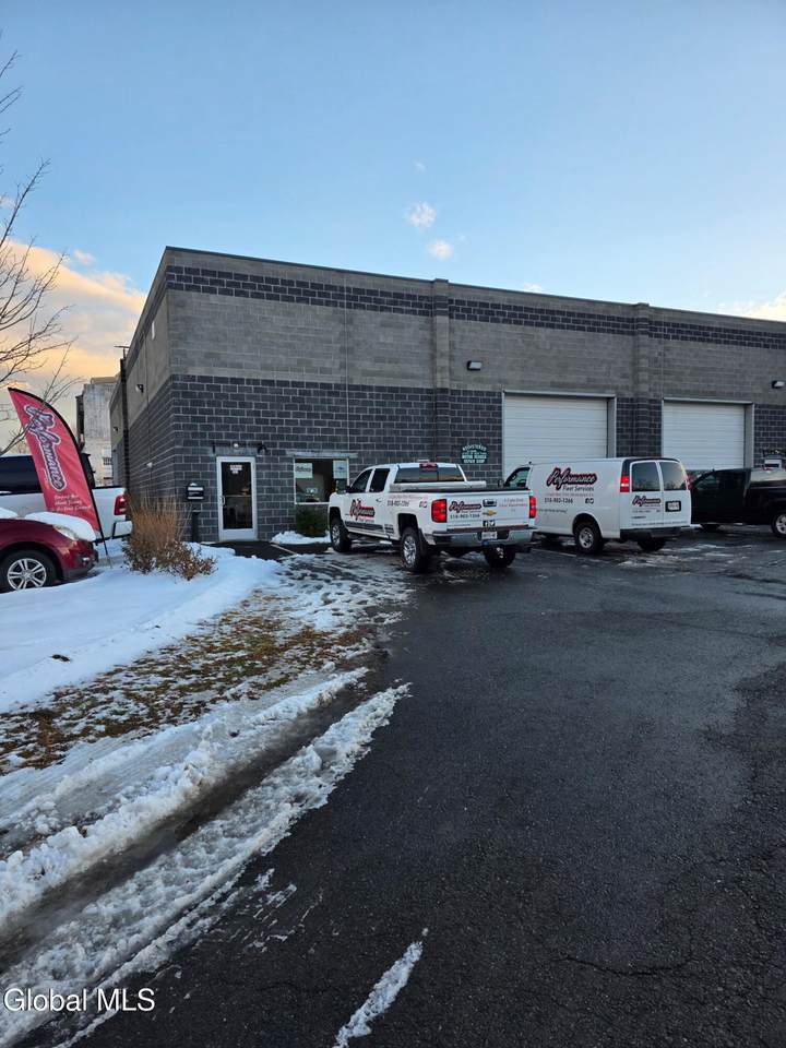 134 Lincoln Avenue - Photo 1