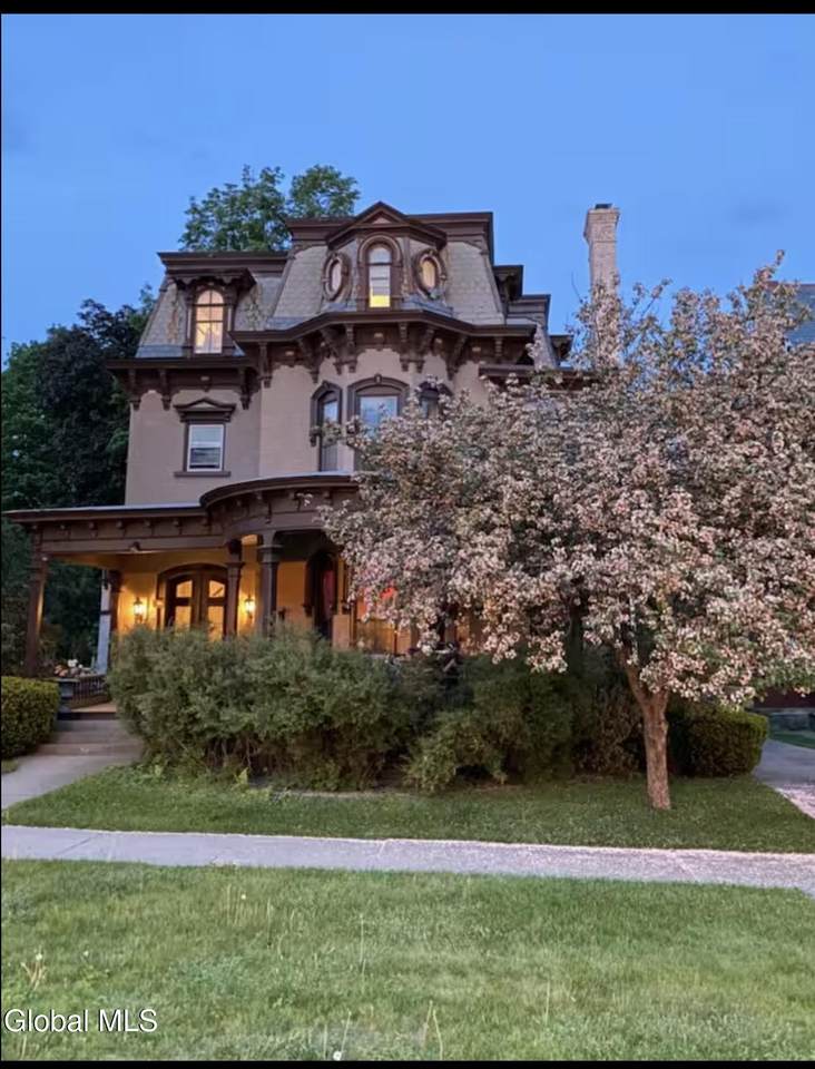 630 Broadway - Photo 1