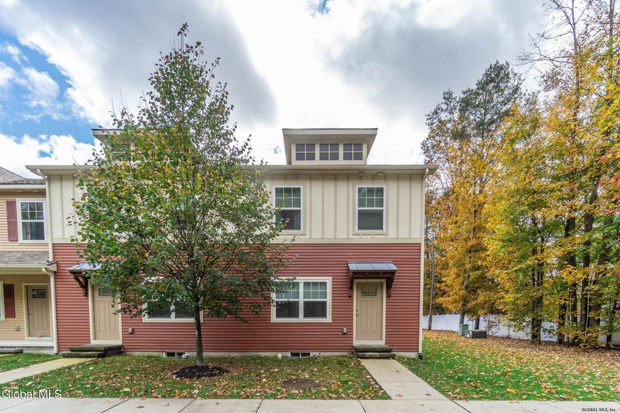 10 Linden Lane - Photo 1